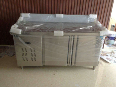 专业定制沙拉工作台 304不锈钢风冷冷藏保鲜柜，智能除霜助力商用厨房精益运营